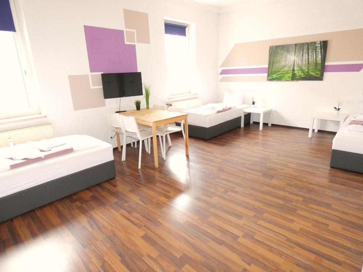 Sunnyhome Monteurwohnungen Und Apartments In Schwandorf Екстер'єр фото